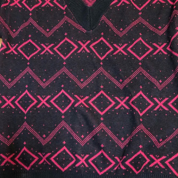 Pink Black Graphic V Neck Sweater - Picture 4 of 4